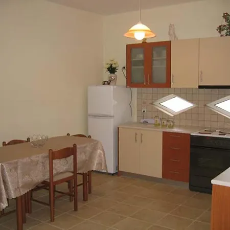 Argoliki Thalassa Míloi Zimmer foto